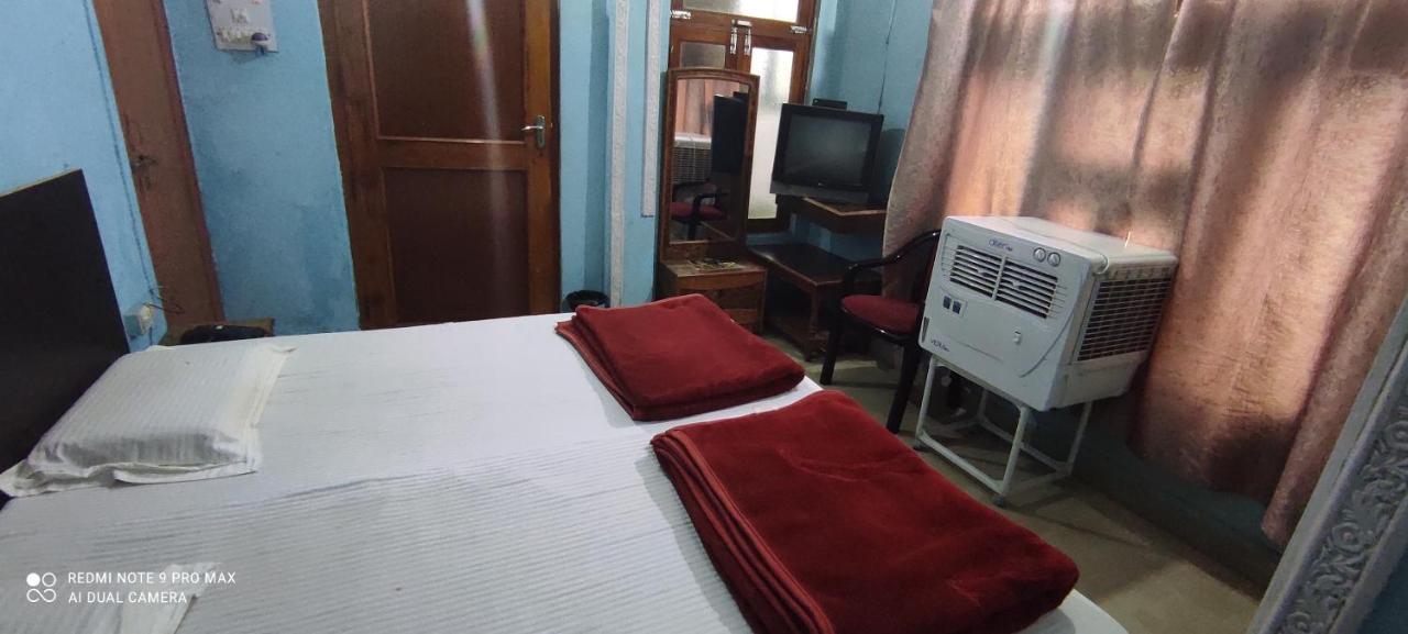 Hotel Avadh Balrāmpur Esterno foto