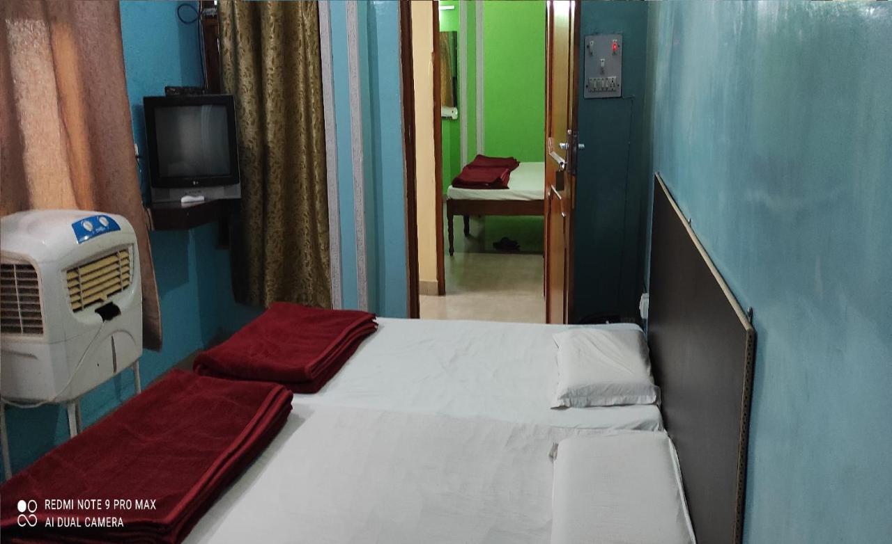 Hotel Avadh Balrāmpur Esterno foto